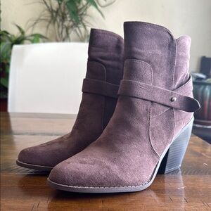 Yoki Brown Heeled Boots with Strap Detail